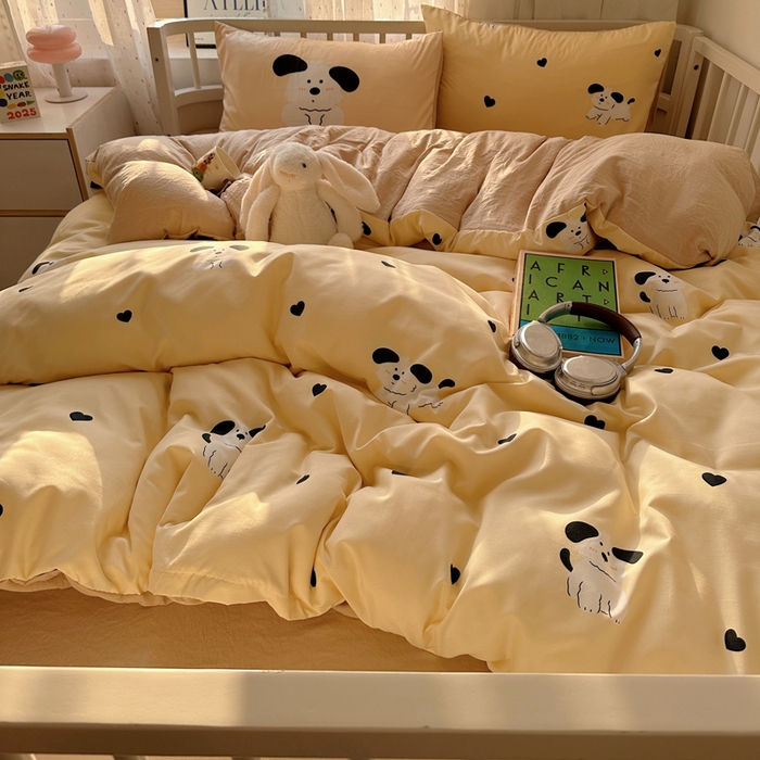 91家纺网 家纺一手货源 找家纺 顾里家纺 2025春夏新款韩系大版云朵棉四件套 爱心狗狗