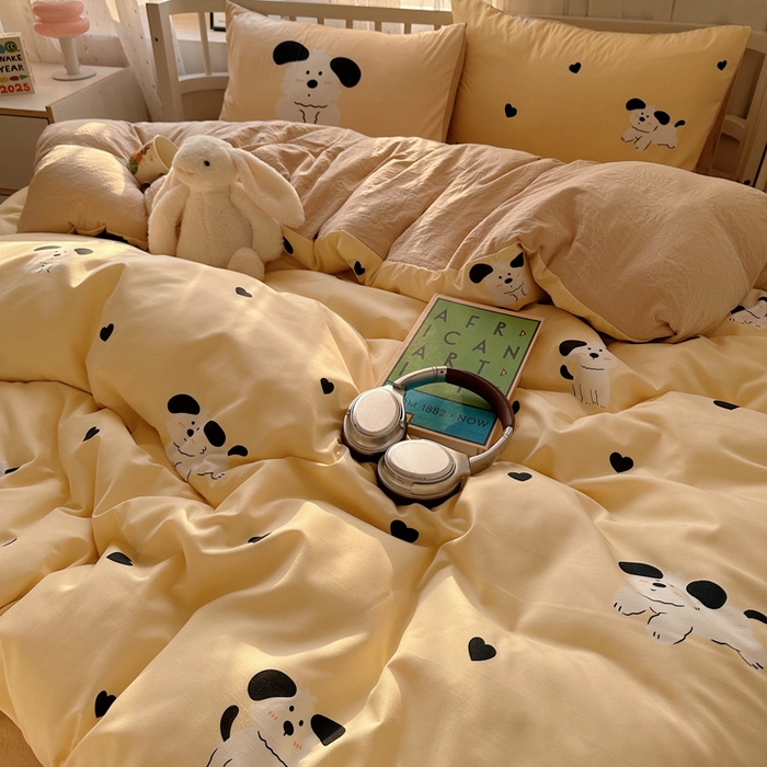 91家纺网 家纺一手货源 找家纺 顾里家纺 2025春夏新款韩系大版云朵棉四件套 爱心狗狗