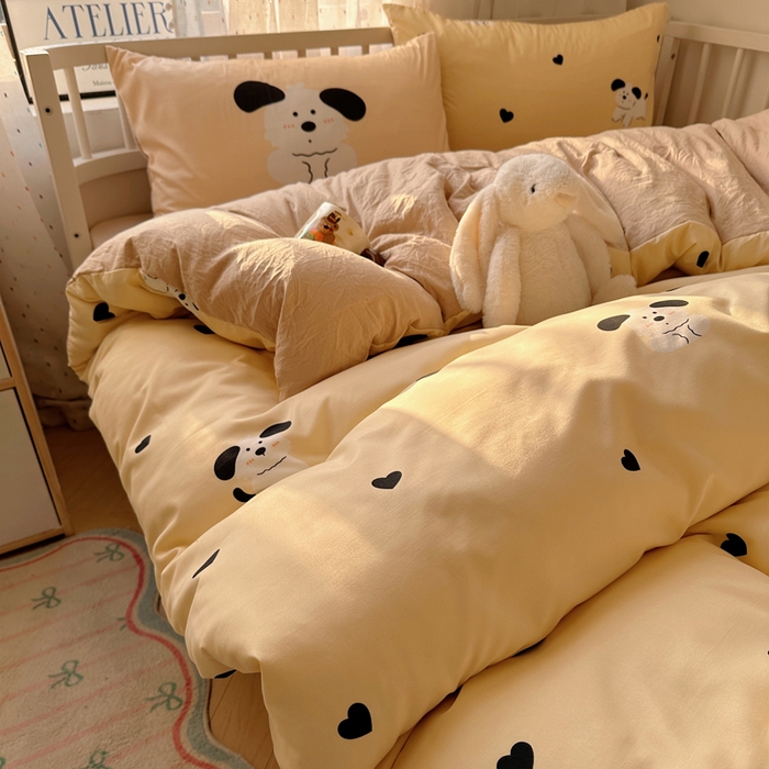 91家纺网 家纺一手货源 找家纺 顾里家纺 2025春夏新款韩系大版云朵棉四件套 爱心狗狗