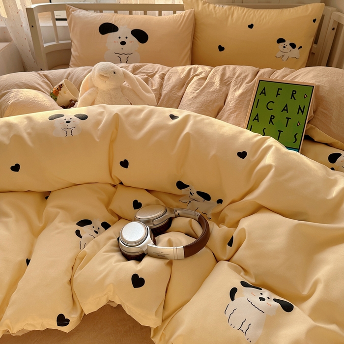 91家纺网 家纺一手货源 找家纺 顾里家纺 2025春夏新款韩系大版云朵棉四件套 爱心狗狗