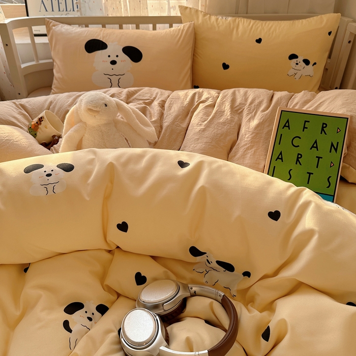 91家纺网 家纺一手货源 找家纺 顾里家纺 2025春夏新款韩系大版云朵棉四件套 爱心狗狗