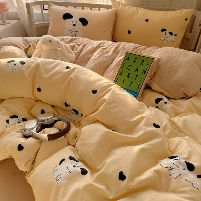 91家纺网 家纺一手货源 找家纺 顾里家纺 2025春夏新款韩系大版云朵棉四件套 爱心狗狗