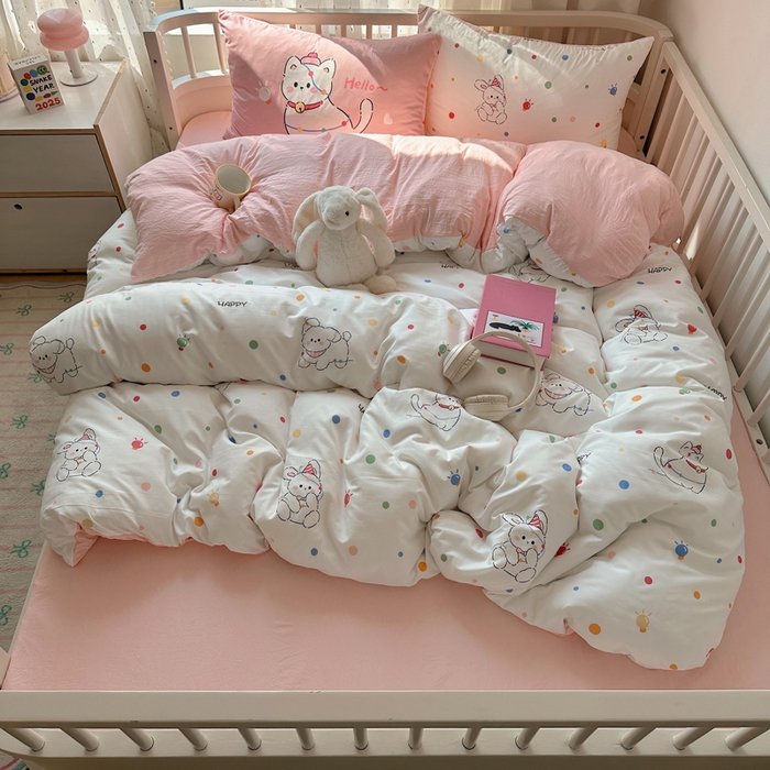 91家纺网 家纺一手货源 找家纺 顾里家纺 2025春夏新款韩系大版云朵棉四件套 波点好友