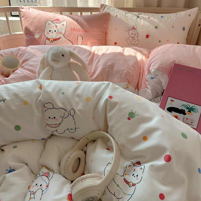 91家纺网 家纺一手货源 找家纺 顾里家纺 2025春夏新款韩系大版云朵棉四件套 波点好友