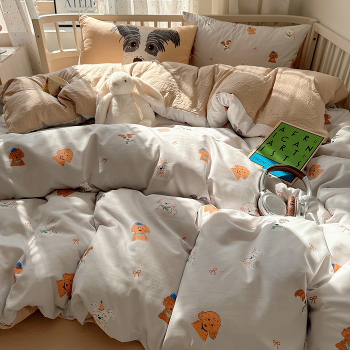 91家纺网 家纺一手货源 找家纺 顾里家纺 2025春夏新款韩系大版云朵棉四件套 狗狗派对