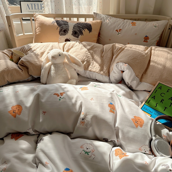 91家纺网 家纺一手货源 找家纺 顾里家纺 2025春夏新款韩系大版云朵棉四件套 狗狗派对