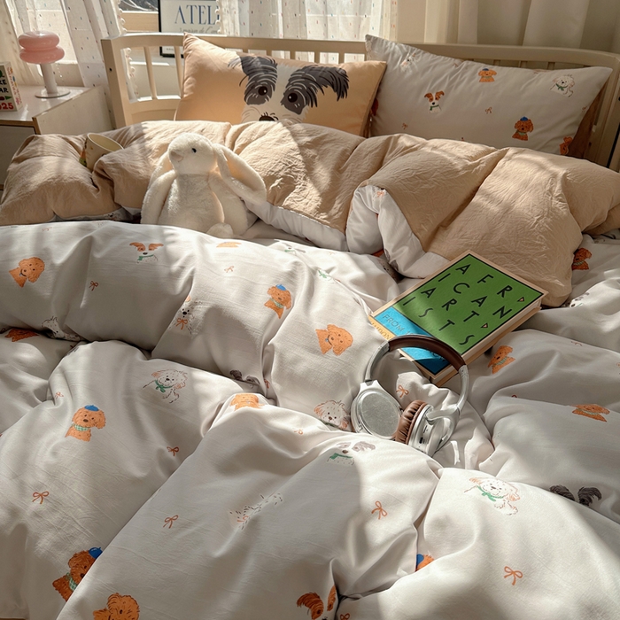 91家纺网 家纺一手货源 找家纺 顾里家纺 2025春夏新款韩系大版云朵棉四件套 狗狗派对