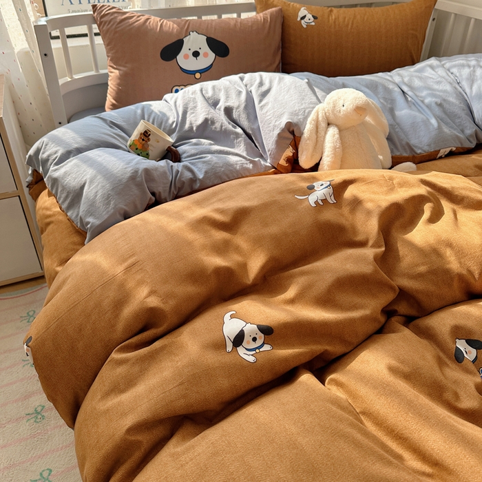 91家纺网 家纺一手货源 找家纺 顾里家纺 2025春夏新款韩系大版云朵棉四件套 帕拉狗