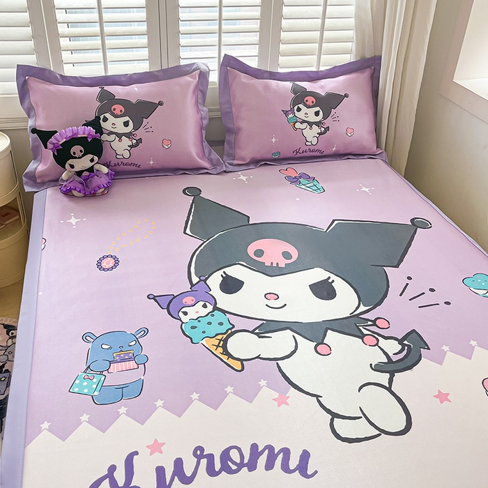 91家纺网 家纺一手货源 找家纺 金爱家 2025新款A类三丽鸥授权数码印花中分子1200D凉感冰丝宽边凉感软席 冰丝席-冰淇淋库洛米