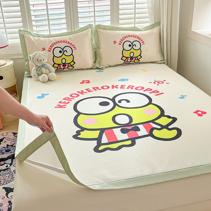 91家纺网 家纺一手货源 找家纺 金爱家 2025新款A类三丽鸥授权数码印花中分子1200D凉感冰丝宽边凉感软席 冰丝席-萌萌大眼蛙