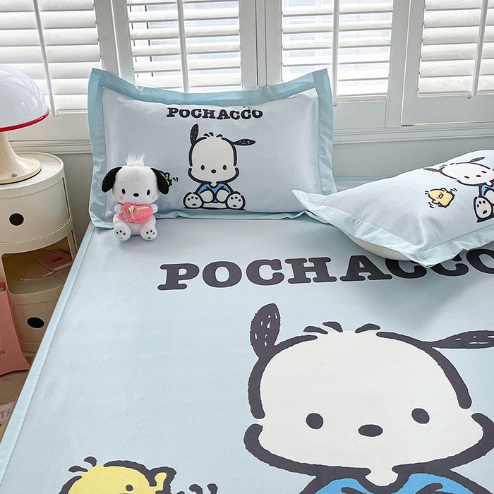 91家纺网 家纺一手货源 找家纺 金爱家 2025新款A类三丽鸥授权数码印花中分子1200D凉感冰丝宽边凉感软席 冰丝席-蓝色帕恰狗