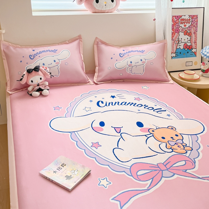 91家纺网 家纺一手货源 找家纺 金爱家 2025新款A类三丽鸥授权数码印花中分子1200D凉感冰丝宽边凉感软席 冰丝席-蝴蝶结玉桂狗粉