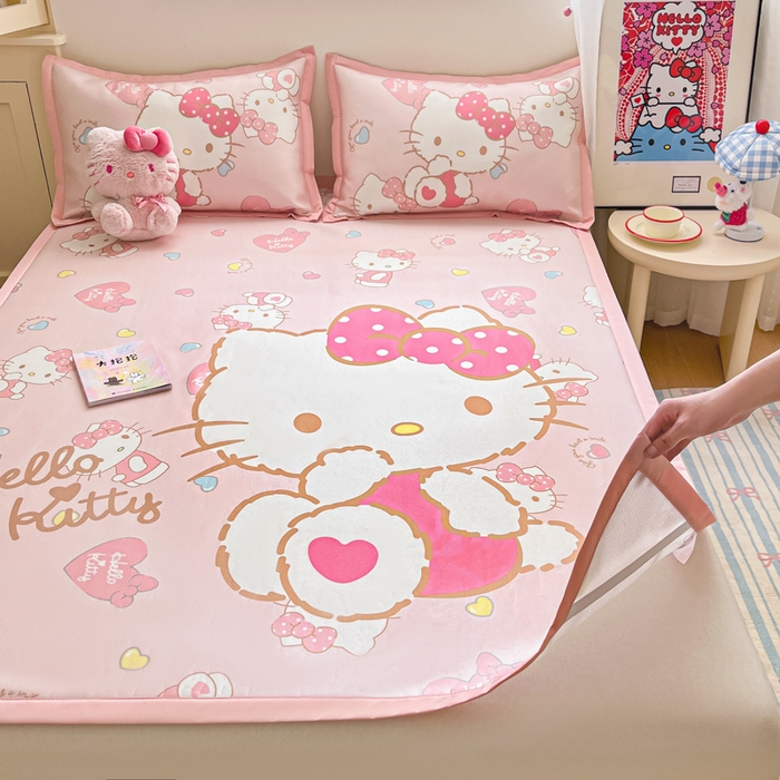 91家纺网 家纺一手货源 找家纺 金爱家 2025新款A类三丽鸥授权数码印花中分子1200D凉感冰丝宽边凉感软席 冰丝席-爱心少女kitty