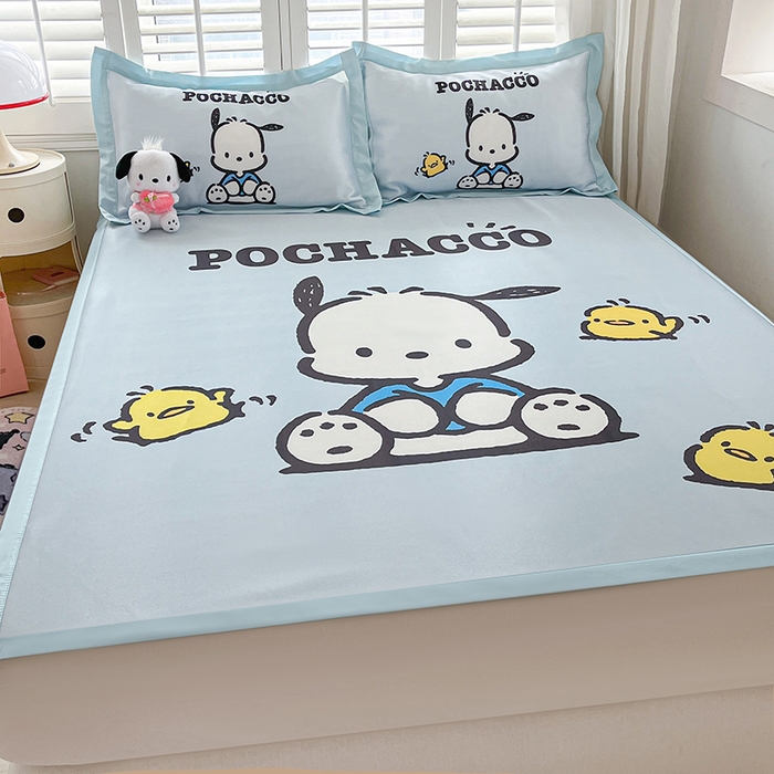 91家纺网 家纺一手货源 找家纺 金爱家 2025新款A类三丽鸥授权数码印花中分子1200D凉感冰丝宽边凉感软席 冰丝席-蓝色帕恰狗