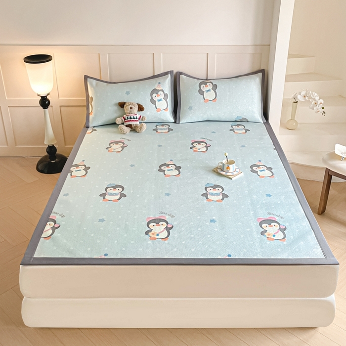 91家纺网 家纺一手货源 找家纺 柒月家居 2025新款小清新印花冰藤系列 呆萌企鹅