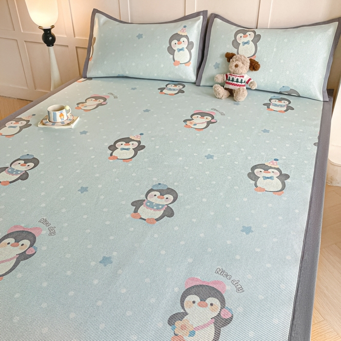 91家纺网 家纺一手货源 找家纺 柒月家居 2025新款小清新印花冰藤系列 呆萌企鹅