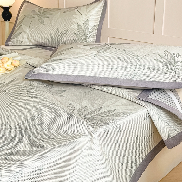 91家纺网 家纺一手货源 找家纺 柒月家居 2025新款小清新印花冰藤系列 风华-灰