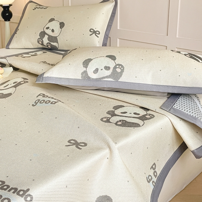 91家纺网 家纺一手货源 找家纺 柒月家居 2025新款小清新印花冰藤系列 熊猫团子