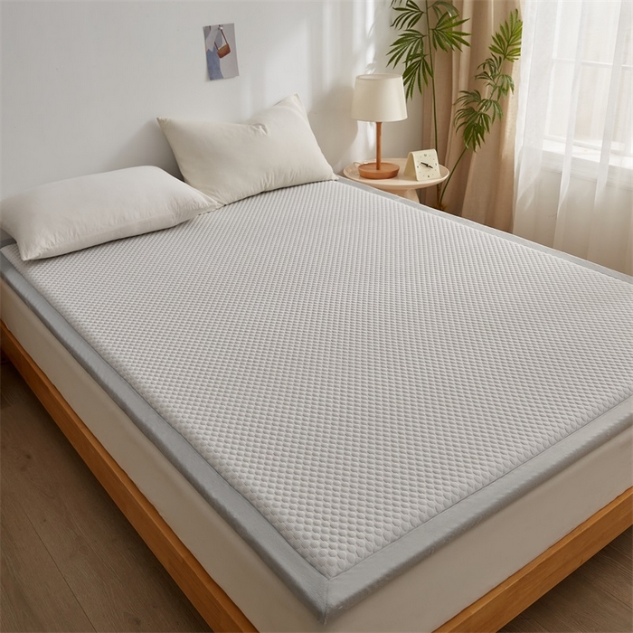 91家纺网 家纺一手货源 找家纺 锦丝钰床垫 2025新款华夫格冰豆豆多功能地铺床垫床边垫 冰豆豆-灰