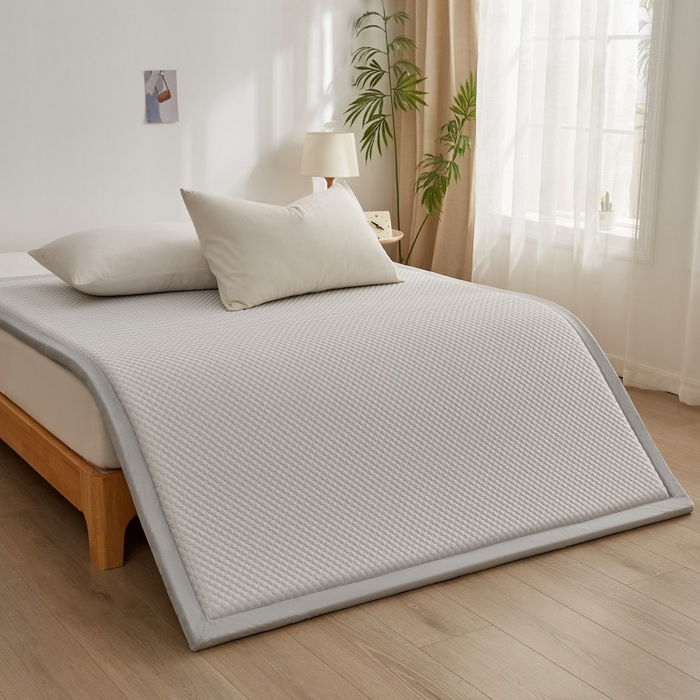 91家纺网 家纺一手货源 找家纺 锦丝钰床垫 2025新款华夫格冰豆豆多功能地铺床垫床边垫 冰豆豆-灰