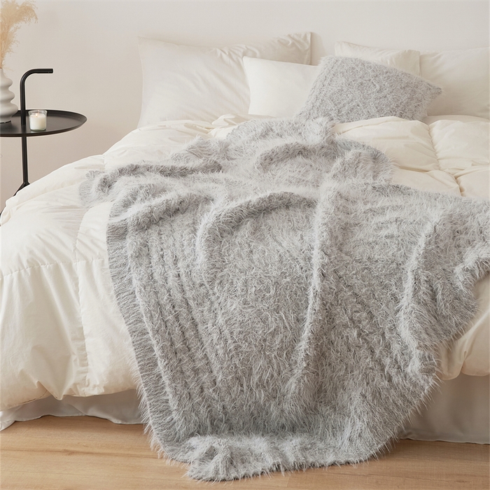 91家纺网 家纺一手货源 找家纺 暖绵绵家纺 2025新款弗罗瑟抱枕套 弗罗瑟-银灰