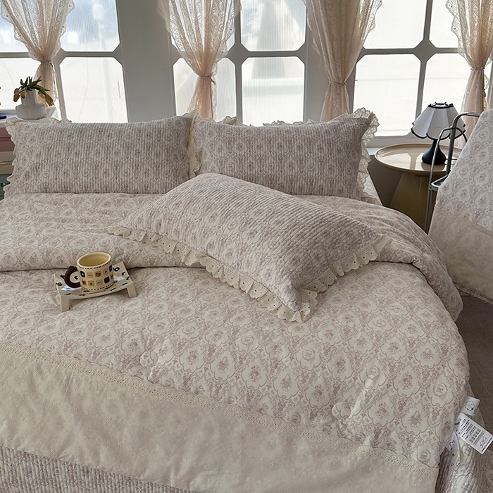 91家纺网 家纺一手货源 找家纺 奈萝家纺 2025新款全棉13372花边床盖三件套四件套纯棉花边夏被春秋被 奥黛丽粉