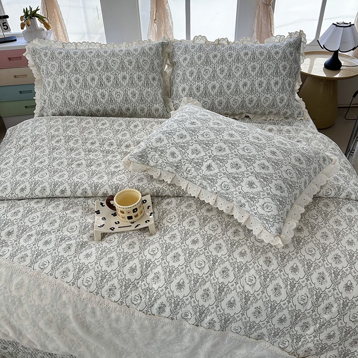 91家纺网 家纺一手货源 找家纺 奈萝家纺 2025新款全棉13372花边床盖三件套四件套纯棉花边夏被春秋被 奥黛丽灰