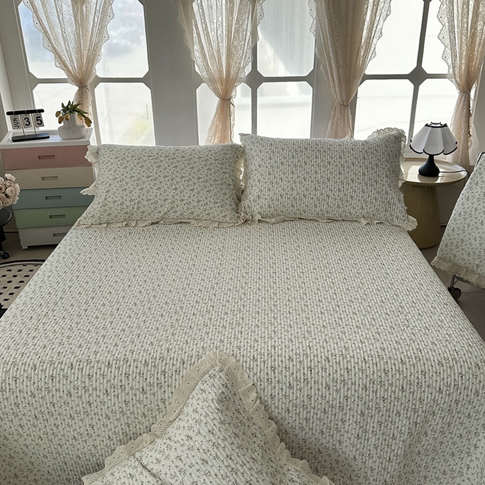 91家纺网 家纺一手货源 找家纺 奈萝家纺 2025新款全棉13372花边床盖三件套四件套纯棉花边夏被春秋被 繁花米白