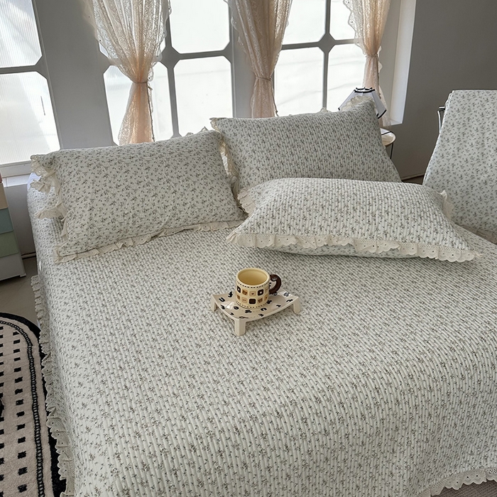 91家纺网 家纺一手货源 找家纺 奈萝家纺 2025新款全棉13372花边床盖三件套四件套纯棉花边夏被春秋被 繁花米白