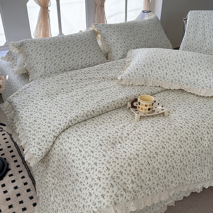 91家纺网 家纺一手货源 找家纺 奈萝家纺 2025新款全棉13372花边床盖三件套四件套纯棉花边夏被春秋被 繁花米白