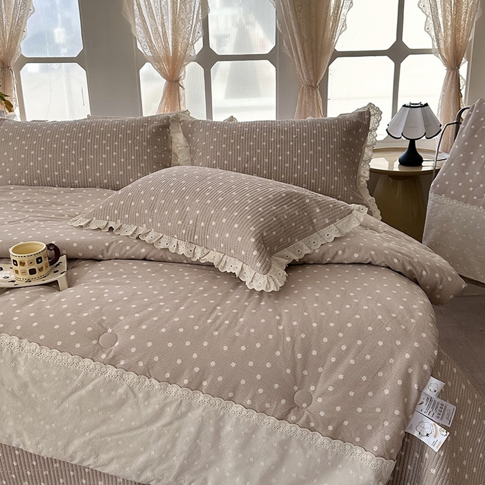 91家纺网 家纺一手货源 找家纺 奈萝家纺 2025新款全棉13372花边床盖三件套四件套纯棉花边夏被春秋被 格子雏菊