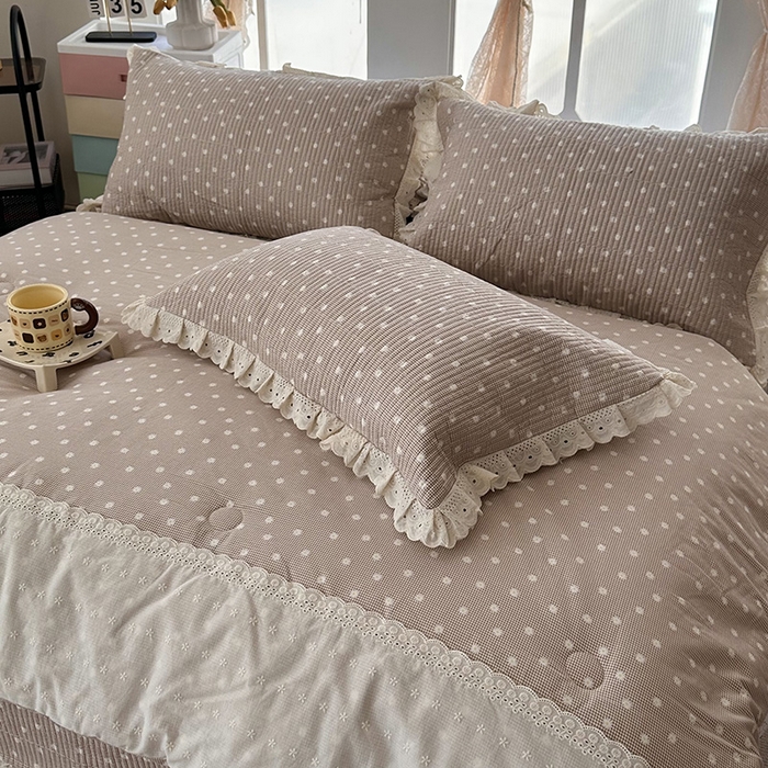 91家纺网 家纺一手货源 找家纺 奈萝家纺 2025新款全棉13372花边床盖三件套四件套纯棉花边夏被春秋被 格子雏菊