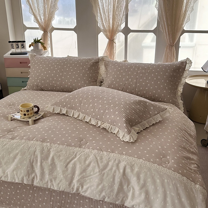 91家纺网 家纺一手货源 找家纺 奈萝家纺 2025新款全棉13372花边床盖三件套四件套纯棉花边夏被春秋被 格子雏菊