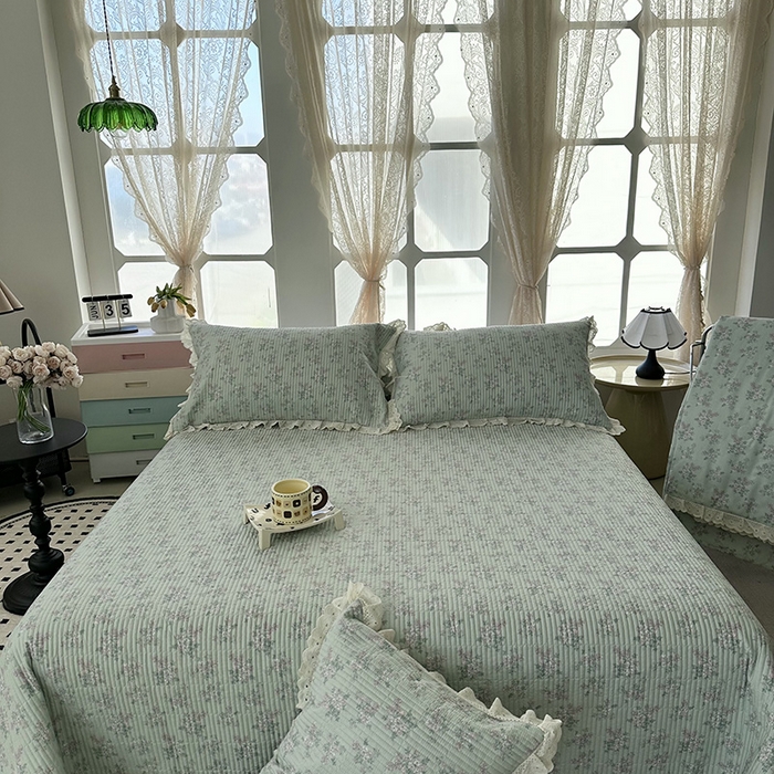 91家纺网 家纺一手货源 找家纺 奈萝家纺 2025新款全棉13372花边床盖三件套四件套纯棉花边夏被春秋被 花海绿