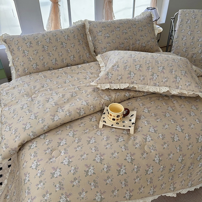 91家纺网 家纺一手货源 找家纺 奈萝家纺 2025新款全棉13372花边床盖三件套四件套纯棉花边夏被春秋被 花海米