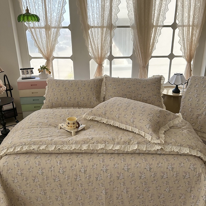 91家纺网 家纺一手货源 找家纺 奈萝家纺 2025新款全棉13372花边床盖三件套四件套纯棉花边夏被春秋被 花海米