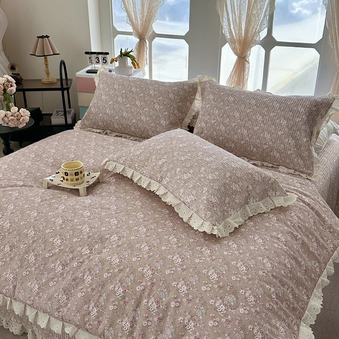 91家纺网 家纺一手货源 找家纺 奈萝家纺 2025新款全棉13372花边床盖三件套四件套纯棉花边夏被春秋被 花海玉