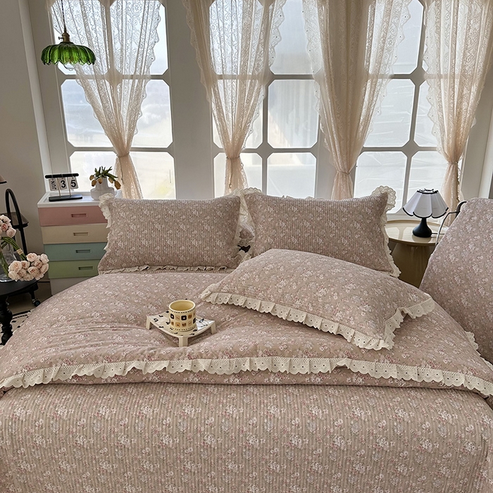 91家纺网 家纺一手货源 找家纺 奈萝家纺 2025新款全棉13372花边床盖三件套四件套纯棉花边夏被春秋被 花海玉