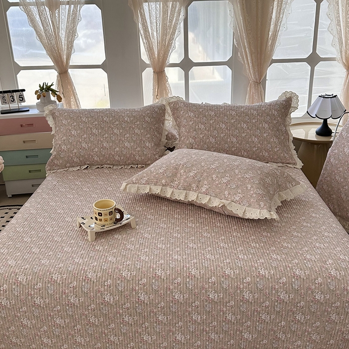 91家纺网 家纺一手货源 找家纺 奈萝家纺 2025新款全棉13372花边床盖三件套四件套纯棉花边夏被春秋被 花海玉