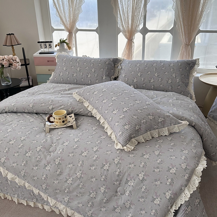 91家纺网 家纺一手货源 找家纺 奈萝家纺 2025新款全棉13372花边床盖三件套四件套纯棉花边夏被春秋被 花海紫