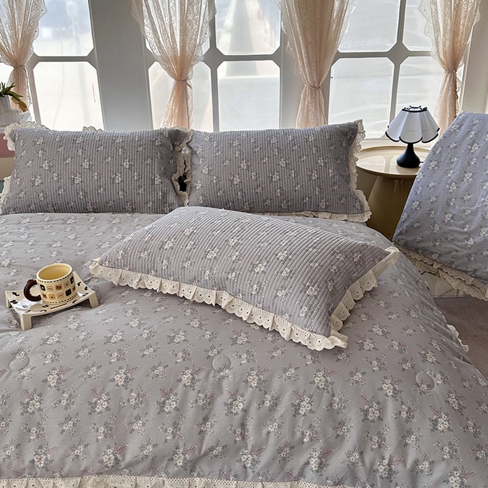 91家纺网 家纺一手货源 找家纺 奈萝家纺 2025新款全棉13372花边床盖三件套四件套纯棉花边夏被春秋被 花海紫
