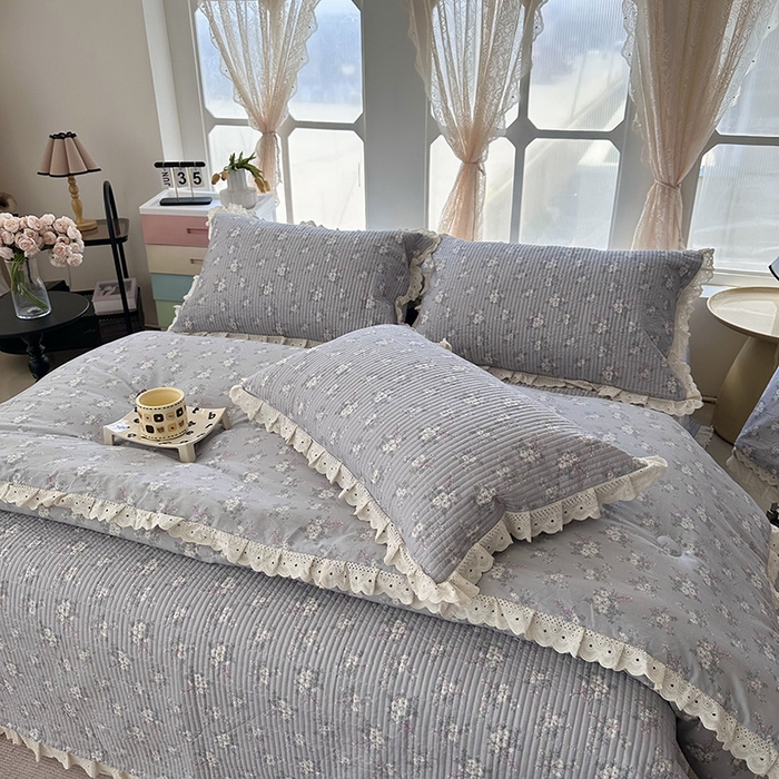 91家纺网 家纺一手货源 找家纺 奈萝家纺 2025新款全棉13372花边床盖三件套四件套纯棉花边夏被春秋被 花海紫