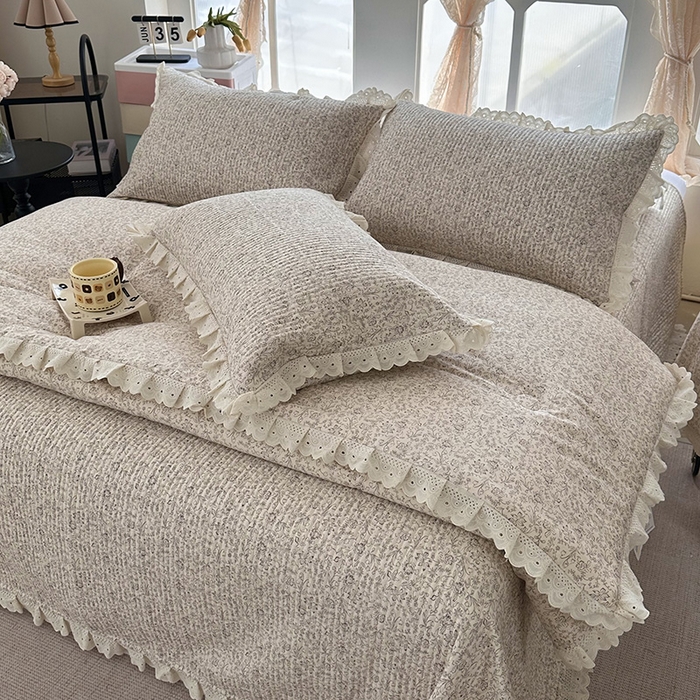 91家纺网 家纺一手货源 找家纺 奈萝家纺 2025新款全棉13372花边床盖三件套四件套纯棉花边夏被春秋被 花世界米