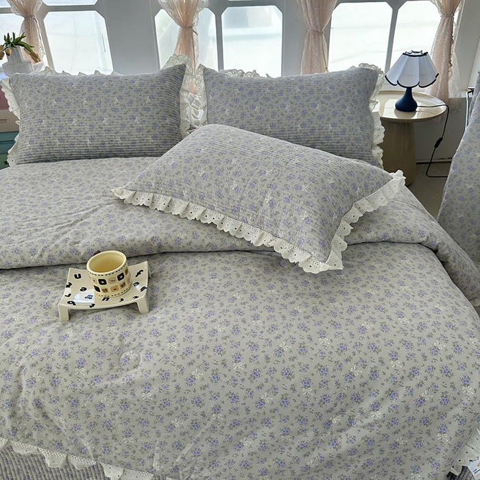 91家纺网 家纺一手货源 找家纺 奈萝家纺 2025新款全棉13372花边床盖三件套四件套纯棉花边夏被春秋被 花束灰