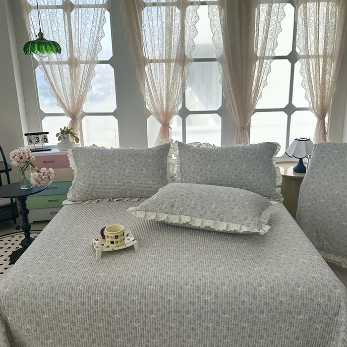 91家纺网 家纺一手货源 找家纺 奈萝家纺 2025新款全棉13372花边床盖三件套四件套纯棉花边夏被春秋被 花束灰
