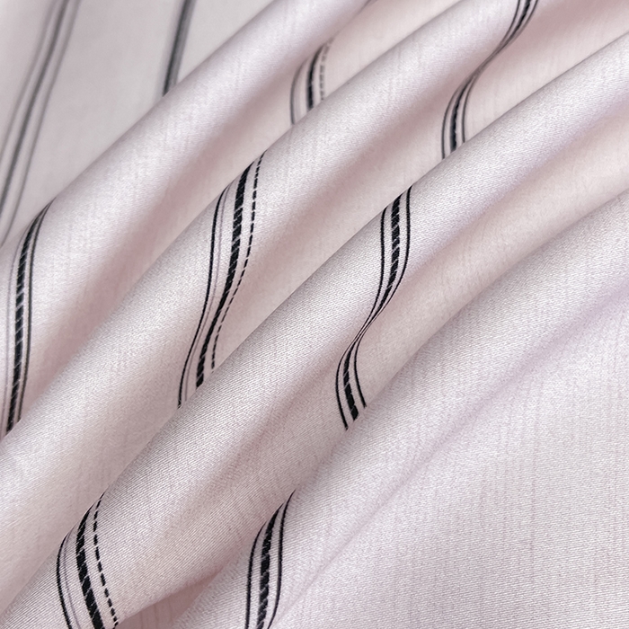 91家纺网 家纺一手货源 找家纺 2025夏季A类天丝棉夹棉床盖床笠四件套全棉纯棉纯色长绒棉真丝保护罩高级感条纹床上用品 艾诺-粉