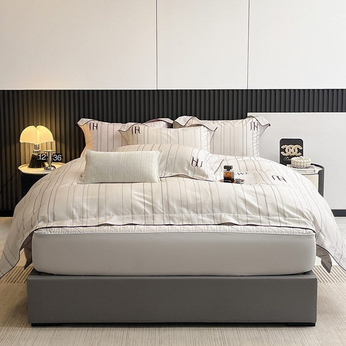 91家纺网 家纺一手货源 找家纺  2025夏季轻奢数码印花A类母婴级天丝棉印花四件套纯棉全棉高端夏季丝滑裸睡长绒棉被套真丝床上用品 艾诺-米