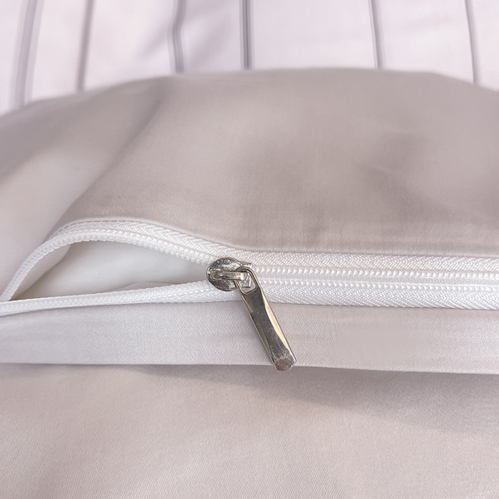 91家纺网 家纺一手货源 找家纺  2025夏季轻奢数码印花A类母婴级天丝棉印花四件套纯棉全棉高端夏季丝滑裸睡长绒棉被套真丝床上用品 艾诺-粉