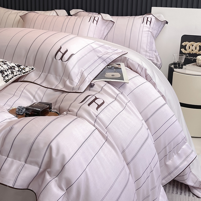 91家纺网 家纺一手货源 找家纺  2025夏季轻奢数码印花A类母婴级天丝棉印花四件套纯棉全棉高端夏季丝滑裸睡长绒棉被套真丝床上用品 艾诺-粉