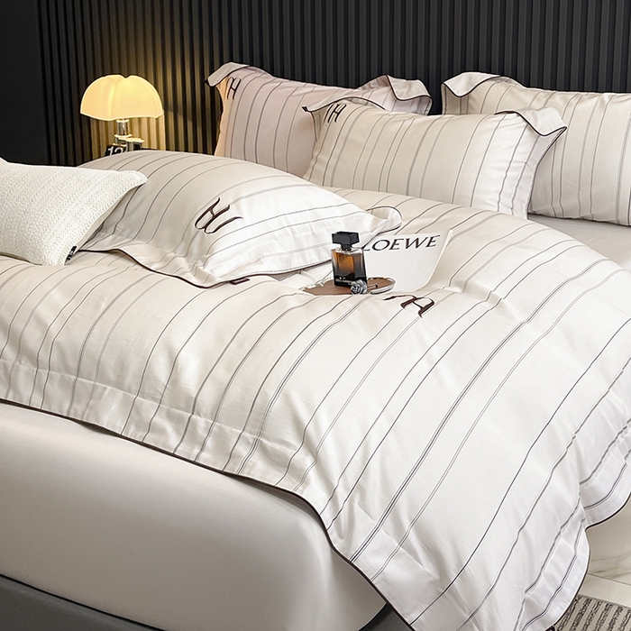 91家纺网 家纺一手货源 找家纺  2025夏季轻奢数码印花A类母婴级天丝棉印花四件套纯棉全棉高端夏季丝滑裸睡长绒棉被套真丝床上用品 艾诺-米